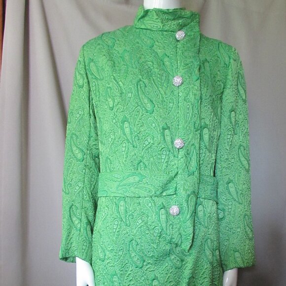 SALE Impressive 1960 Style Coat Dress in Lime Brocade - Picture 2 of 15
